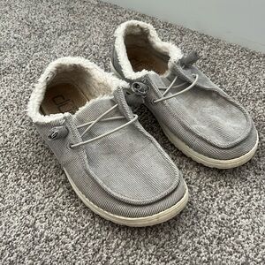 Wendy Corduroy Grey Hey Dude  Women’s size 6
